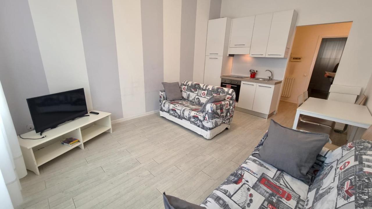 Apartamento Affittimoderni Milano White Exterior foto